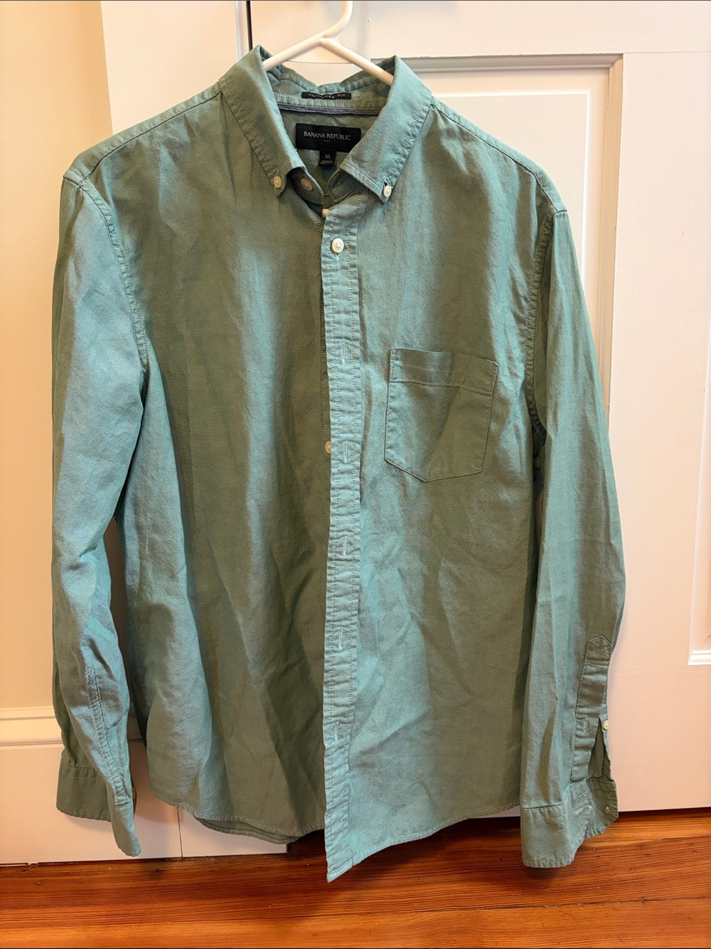 Banana Republic Men’s Light Sage Button-Down Shirt